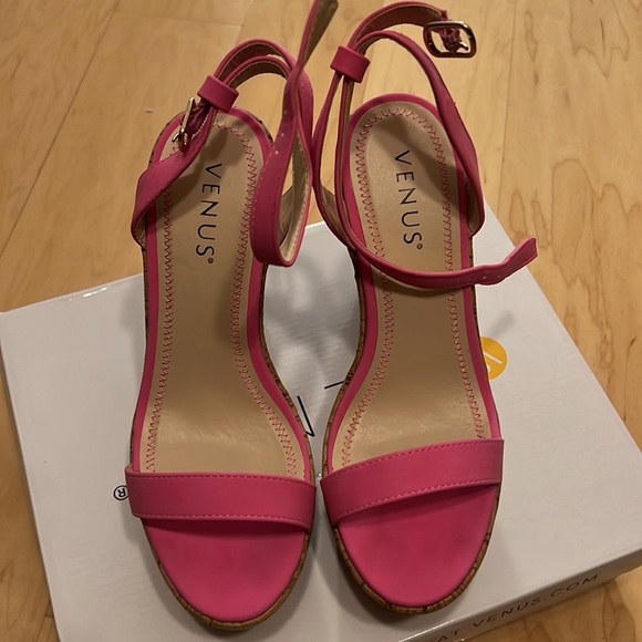 Wedges - Picture 2 of 5